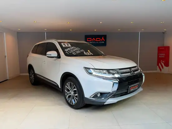 MITSUBISHI-OUTLANDER-2.2 4X4 16V DIESEL 4P AUTOMÁTICO MITSUBISHI-OUTLANDER-2017