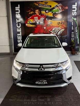 MITSUBISHI-OUTLANDER-2016