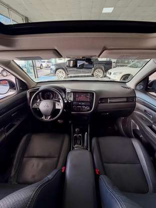 MITSUBISHI-OUTLANDER-2016