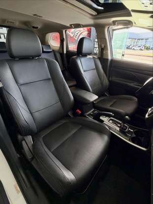 MITSUBISHI-OUTLANDER-2016