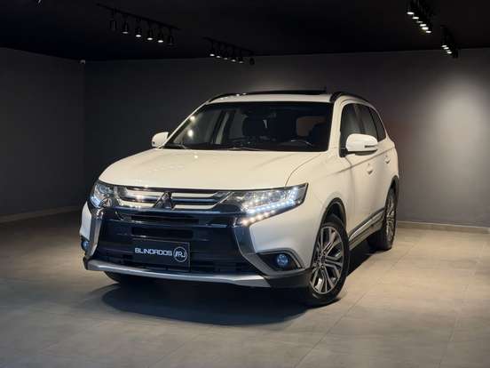 MITSUBISHI-OUTLANDER-2.0 16V GASOLINA 4P AUTOMÁTICO MITSUBISHI-OUTLANDER-2015
