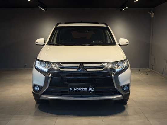 MITSUBISHI-OUTLANDER-2.0 16V GASOLINA 4P AUTOMÁTICO MITSUBISHI-OUTLANDER-2015