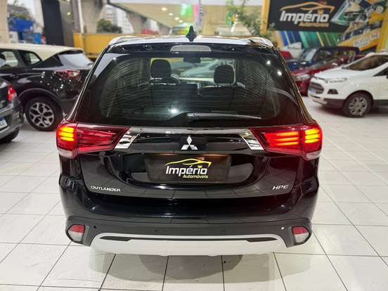 MITSUBISHI-OUTLANDER-2.0 MIVEC GASOLINA HPE AUTOMÁTICO MITSUBISHI-OUTLANDER-2019