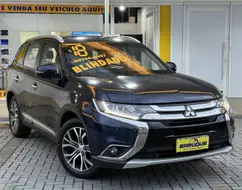 MITSUBISHI OUTLANDER 3.0 GT 4X4 V6 24V GASOLINA 4P AUTOMÁTICO MITSUBISHI OUTLANDER 3.0 GT 4X4 V6 24V GASOLINA 4P AUTOMÁTICO