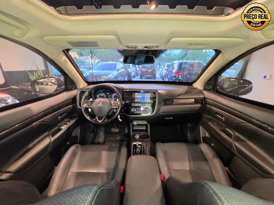 MITSUBISHI-OUTLANDER-3.0 GT 4X4 V6 24V GASOLINA 4P AUTOMÁTICO MITSUBISHI-OUTLANDER-2015