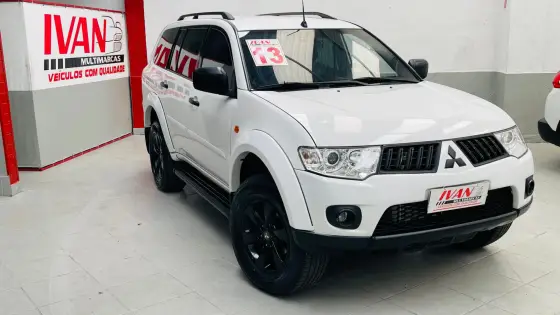 MITSUBISHI PAJERO DAKAR 3.2 HPE 4X4 7 LUGARES 16V TURBO INTERCOOLER DIESEL 4P AUTOMÁTICO