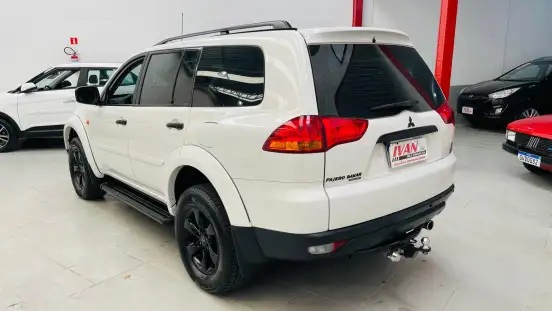 MITSUBISHI-PAJERO DAKAR-2013