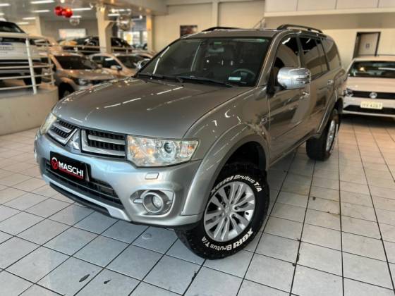 MITSUBISHI PAJERO DAKAR 3.2 HPE 4X4 7 LUGARES 16V TURBO INTERCOOLER DIESEL 4P AUTOMÁTICO