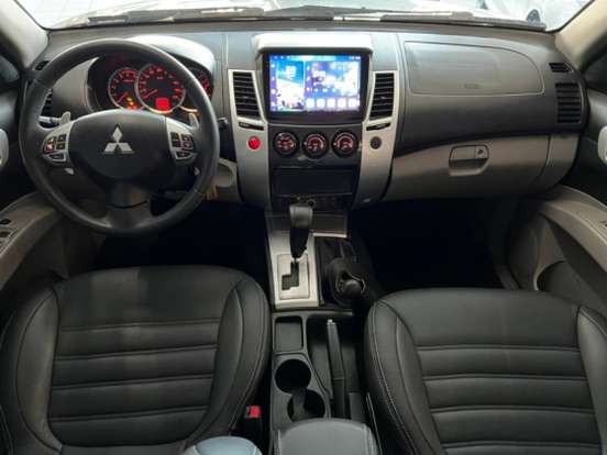 MITSUBISHI-PAJERO DAKAR-2014