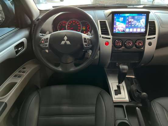 MITSUBISHI-PAJERO DAKAR-3.2 HPE 4X4 7 LUGARES 16V TURBO INTERCOOLER DIESEL 4P AUTOMÁTICO MITSUBISHI-PAJERO DAKAR-2014