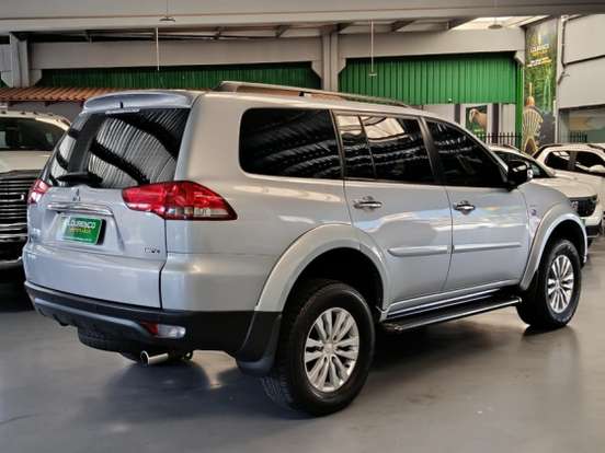 MITSUBISHI-PAJERO DAKAR-3.5 HPE 7 LUGARES 4X4 V6 24V FLEX 4P AUTOMÁTICO MITSUBISHI-PAJERO DAKAR-2015