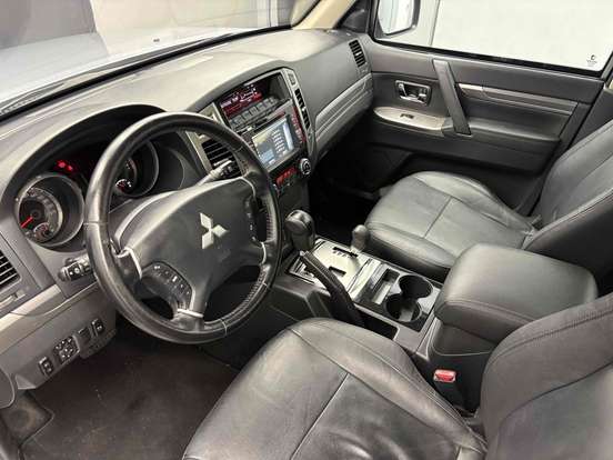MITSUBISHI-PAJERO FULL-2016