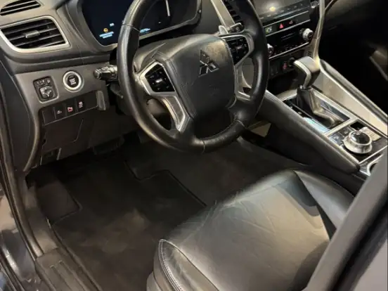 MITSUBISHI-PAJERO SPORT-2.4 16V MIVEC TURBO DIESEL HPE-S AWD AUTOMÁTICO MITSUBISHI-PAJERO SPORT-2024