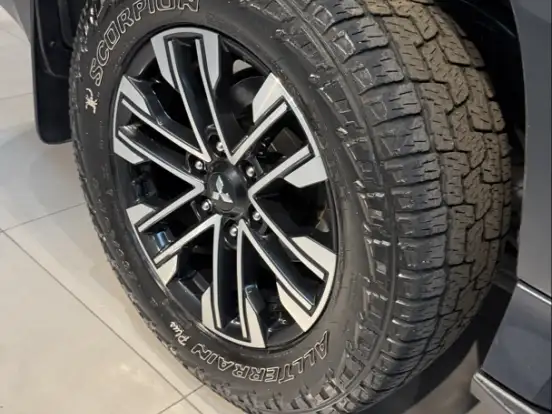 MITSUBISHI-PAJERO SPORT-2.4 16V MIVEC TURBO DIESEL HPE-S AWD AUTOMÁTICO MITSUBISHI-PAJERO SPORT-2024
