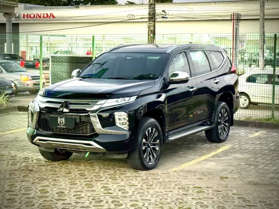 MITSUBISHI PAJERO SPORT 2.4 16V MIVEC TURBO DIESEL HPE-S AWD AUTOMÁTICO