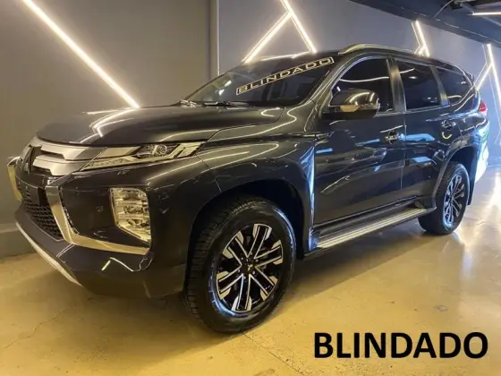 MITSUBISHI PAJERO SPORT 2.4 16V MIVEC TURBO DIESEL HPE-S AWD AUTOMÁTICO