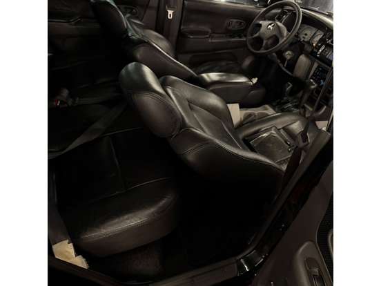 MITSUBISHI-PAJERO SPORT-2010