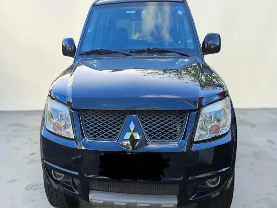 MITSUBISHI-PAJERO TR4-2.0 4X2 16V 140CV FLEX 4P AUTOMÁTICO MITSUBISHI-PAJERO TR4-2013