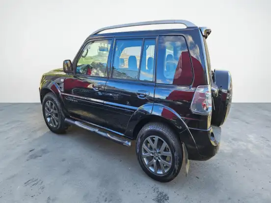 MITSUBISHI-PAJERO TR4-2.0 4X2 16V 140CV FLEX 4P AUTOMÁTICO MITSUBISHI-PAJERO TR4-2013