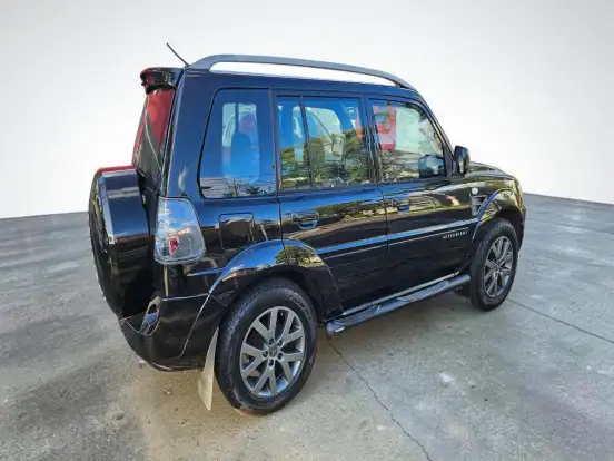 MITSUBISHI-PAJERO TR4-2.0 4X2 16V 140CV FLEX 4P AUTOMÁTICO MITSUBISHI-PAJERO TR4-2013