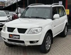 MITSUBISHI PAJERO TR4 2.0 4X4 16V 140CV FLEX 4P AUTOMÁTICO MITSUBISHI PAJERO TR4 2.0 4X4 16V 140CV FLEX 4P AUTOMÁTICO