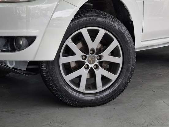 MITSUBISHI-PAJERO TR4-2.0 4X2 16V 140CV FLEX 4P AUTOMÁTICO MITSUBISHI-PAJERO TR4-2013