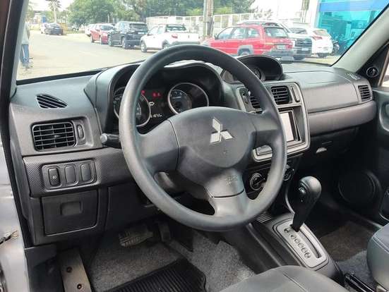 MITSUBISHI-PAJERO TR4-2012