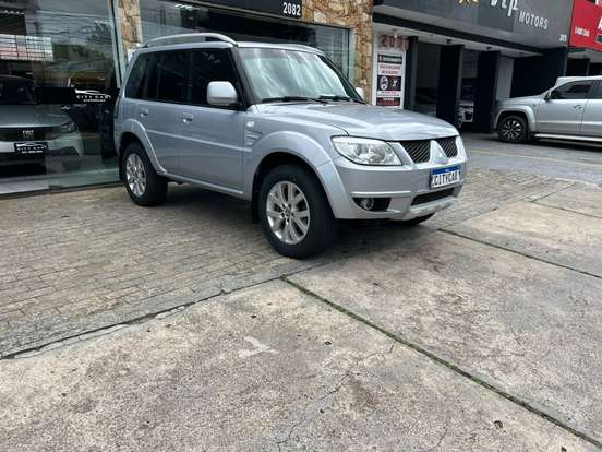MITSUBISHI-PAJERO TR4-2.0 4X2 16V 140CV FLEX 4P AUTOMÁTICO MITSUBISHI-PAJERO TR4-2012