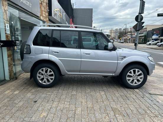 MITSUBISHI-PAJERO TR4-2012