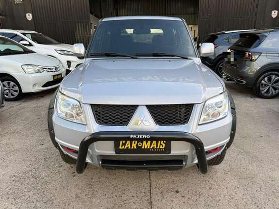 MITSUBISHI-PAJERO TR4-2.0 4X2 16V 140CV FLEX 4P MANUAL MITSUBISHI-PAJERO TR4-2011