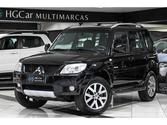 MITSUBISHI-PAJERO TR4-2.0 4X4 16V 140CV FLEX 4P AUTOMÁTICO MITSUBISHI-PAJERO TR4-2012
