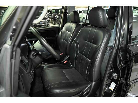 MITSUBISHI-PAJERO TR4-2.0 4X4 16V 140CV FLEX 4P AUTOMÁTICO MITSUBISHI-PAJERO TR4-2012