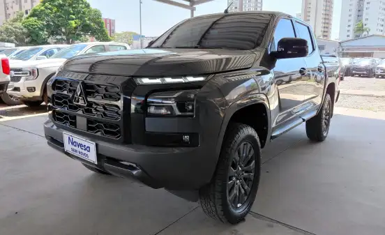 MITSUBISHI-TRITON-2025