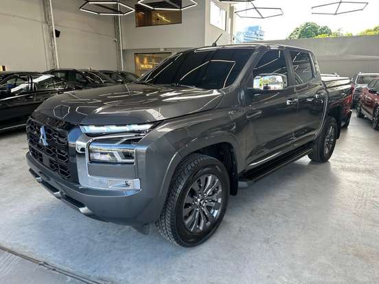MITSUBISHI-TRITON-2026