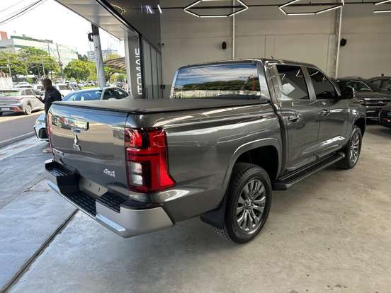 MITSUBISHI-TRITON-2.4 BITURBO DIESEL CD HPE 4X4 AUTOMÁTICO MITSUBISHI-TRITON-2026