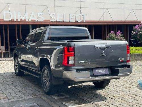 MITSUBISHI-TRITON-2025