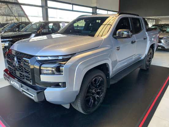 MITSUBISHI-TRITON-2026