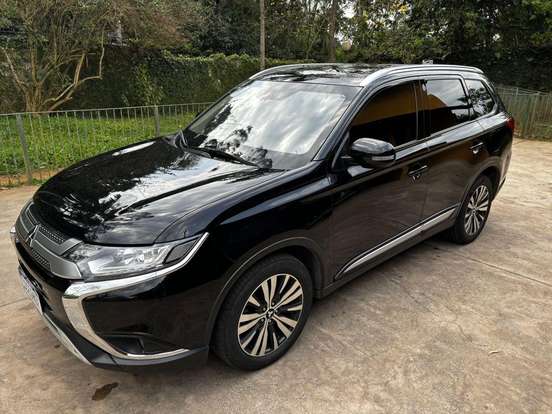 MITSUBISHI-OUTLANDER-2.0 MIVEC GASOLINA HPE AUTOMÁTICO MITSUBISHI-OUTLANDER-2021