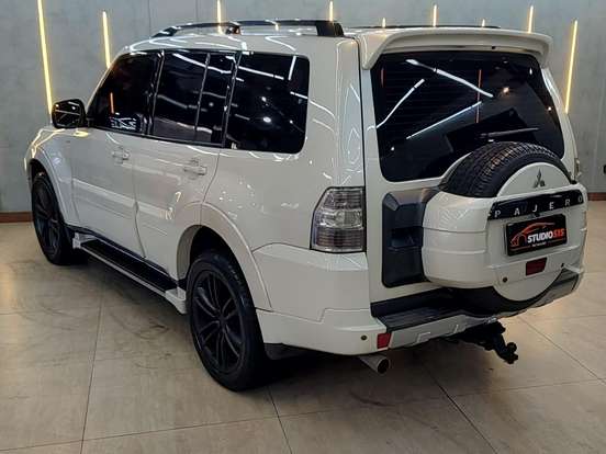 MITSUBISHI-PAJERO-2.5 HD 4X4 8V TURBO INTERCOOLER DIESEL 4P MANUAL MITSUBISHI-PAJERO-2010