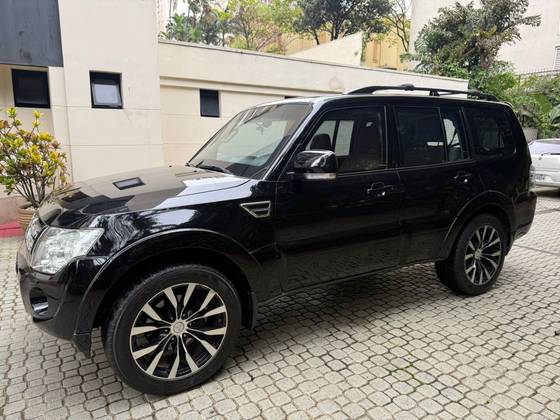 MITSUBISHI PAJERO FULL 3.2 HPE 4X4 16V TURBO INTERCOOLER DIESEL 4P AUTOMÁTICO