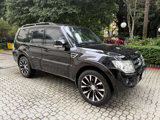 MITSUBISHI-PAJERO FULL-3.2 HPE 4X4 16V TURBO INTERCOOLER DIESEL 4P AUTOMÁTICO MITSUBISHI-PAJERO FULL-2012