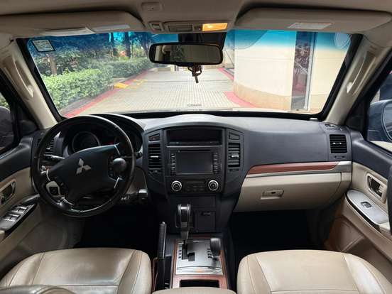 MITSUBISHI-PAJERO FULL-2012