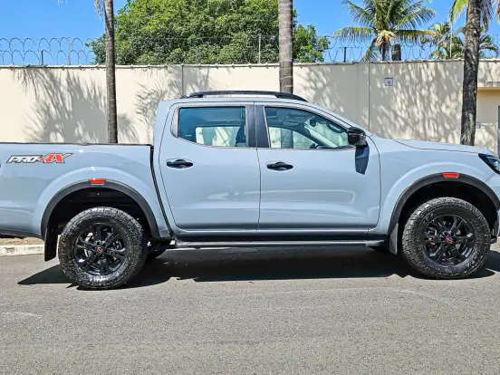 NISSAN-FRONTIER-2.3 16V TURBO DIESEL PRO4X CD 4X4 AUTOMÁTICO NISSAN-FRONTIER-2024