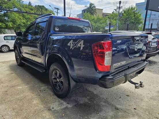 NISSAN-FRONTIER-2021