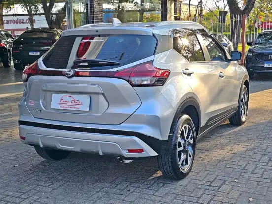 NISSAN-KICKS-2024