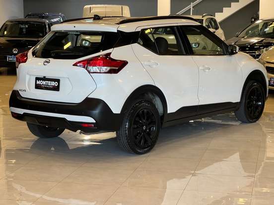 NISSAN-KICKS-2020
