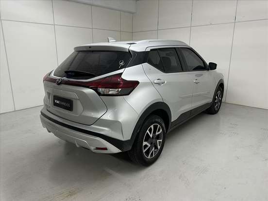 NISSAN-KICKS-2024