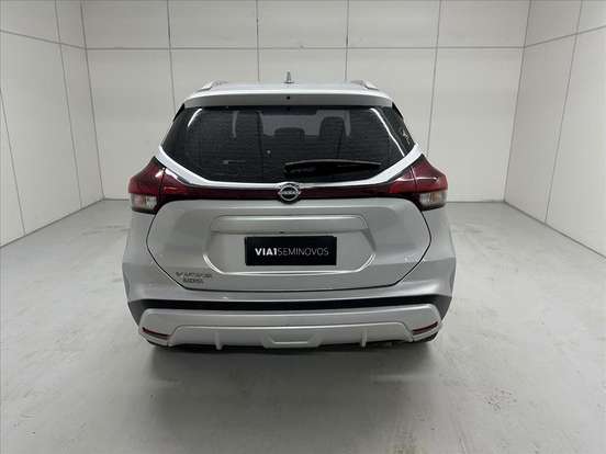 NISSAN-KICKS-2024