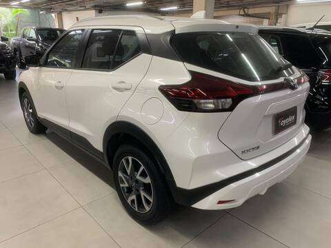 NISSAN-KICKS-2024