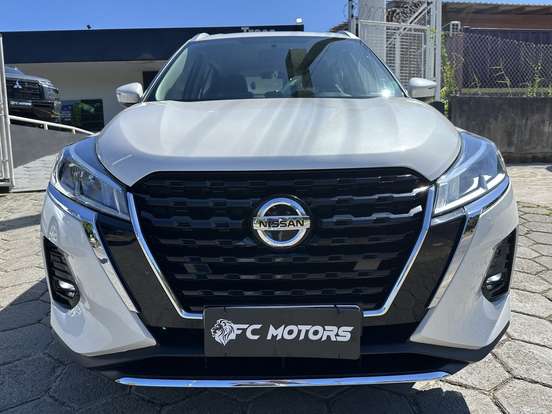 NISSAN-KICKS-2023